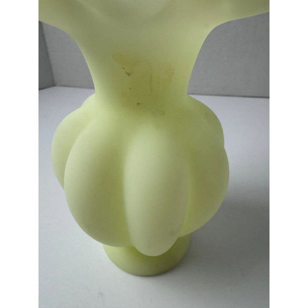 Fenton vintage custard